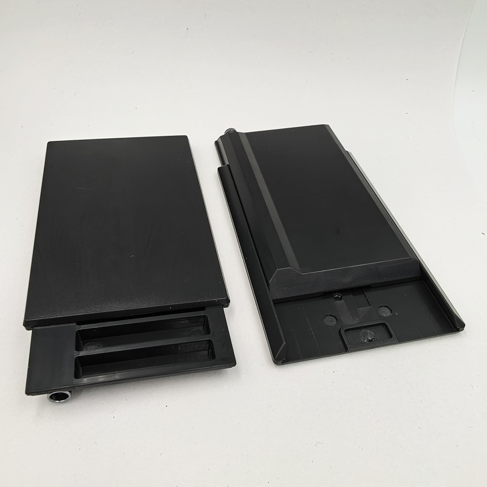 8-komorowy plastikowy pojemnik – Laptops recenzja i cena